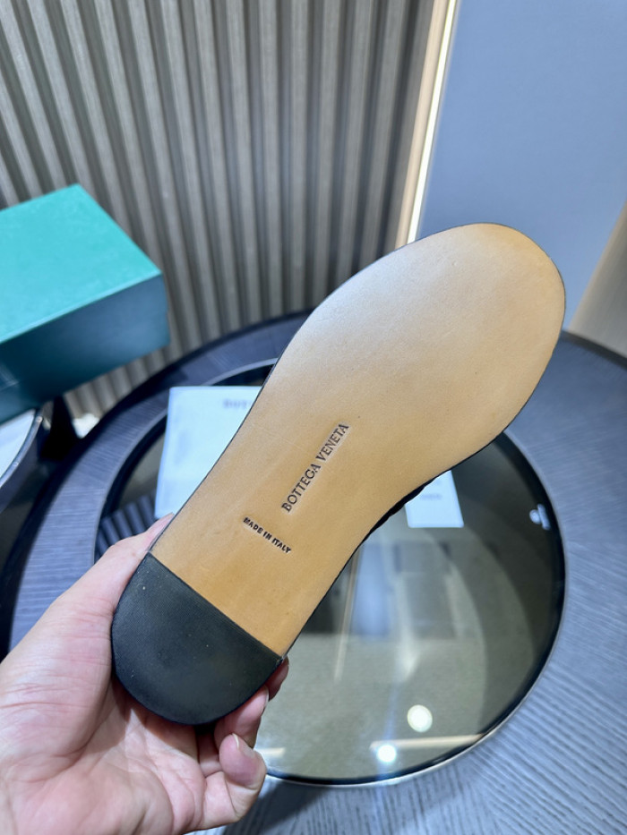 bo*te*ga Ve*ne*ta sneaker copshpe bv-53