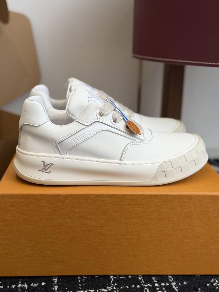 LVT Tilted Sneaker COPSHOE L&V-TI14