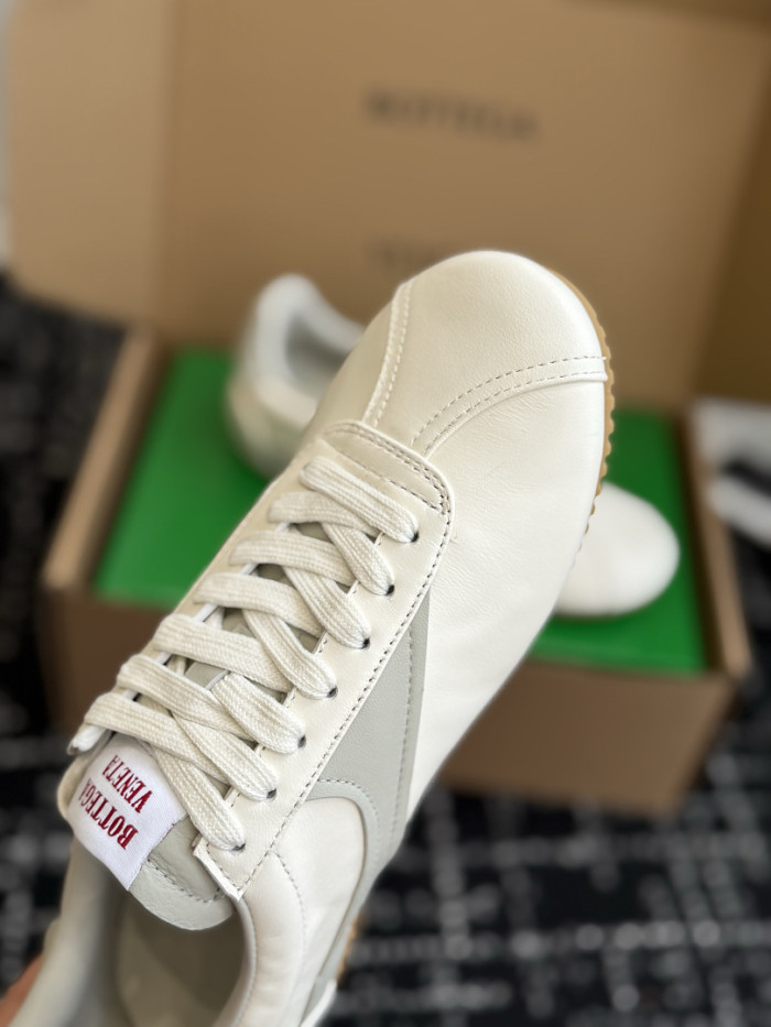B0tt*ga Ven*ta SNEAKER COPSHPE BV-109