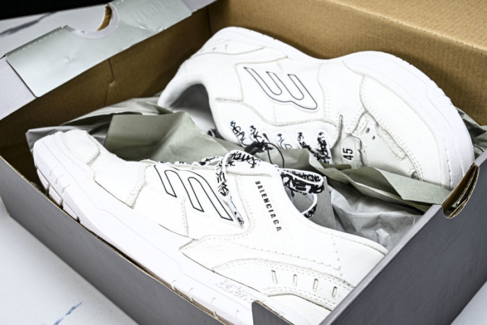 BL Hamptons Worn-Out -COPSHOE BL - WO 04