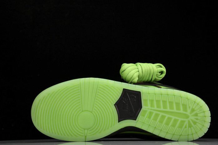 the powerpuff girls x nike sb dunk low “buttercup” fz8319-300