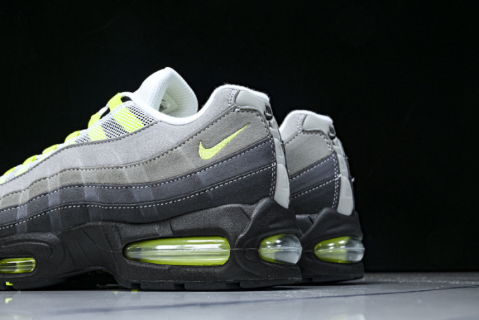 Nike Air Max 95 OG Big Bubble Neon (2025) HM4740-001