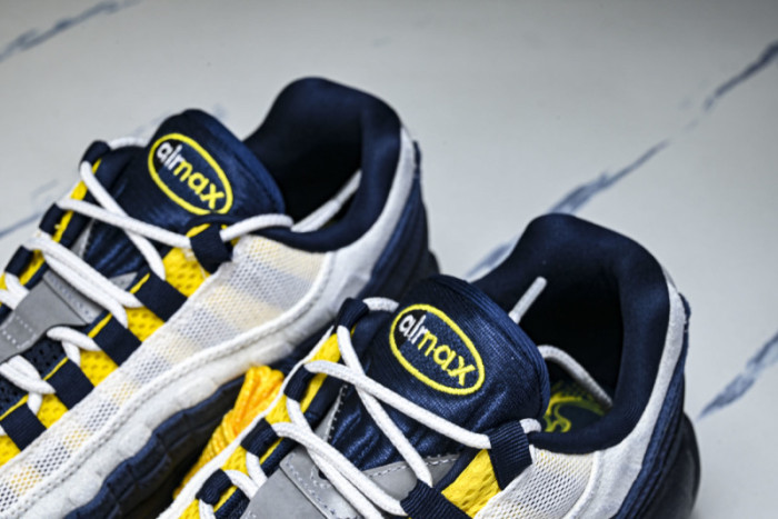 Nike Air Max 95 SB Eric Koston Obsidian Speed Yellow HQ8492-400