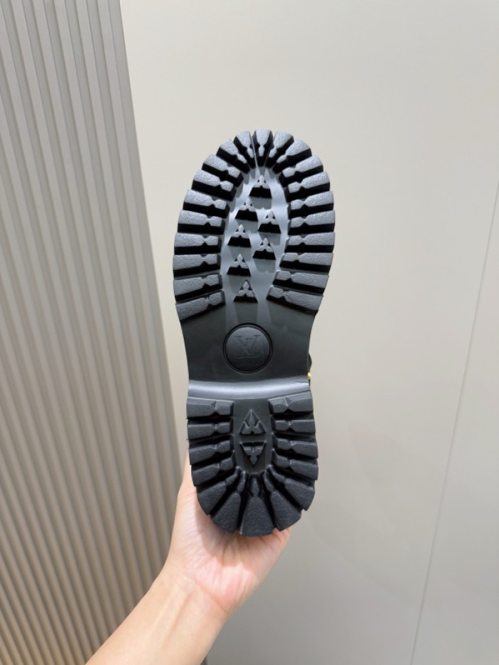 LVT BOOT COPSHOE L&V-BT09