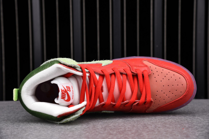 nike sb dunk high strawberry cough - cw7093-600
