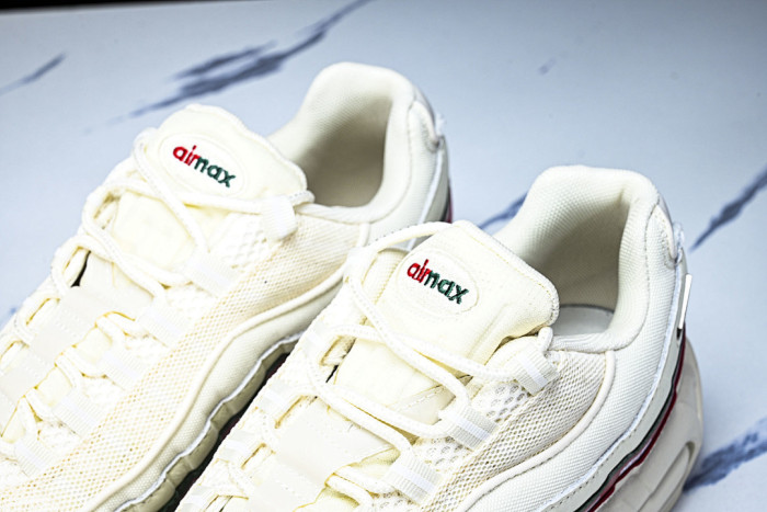 Nike Air Max 95 SP Undefeated Sail - IB4453-100