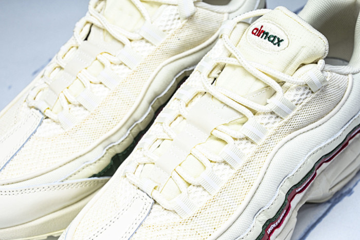 Nike Air Max 95 SP Undefeated Sail - IB4453-100