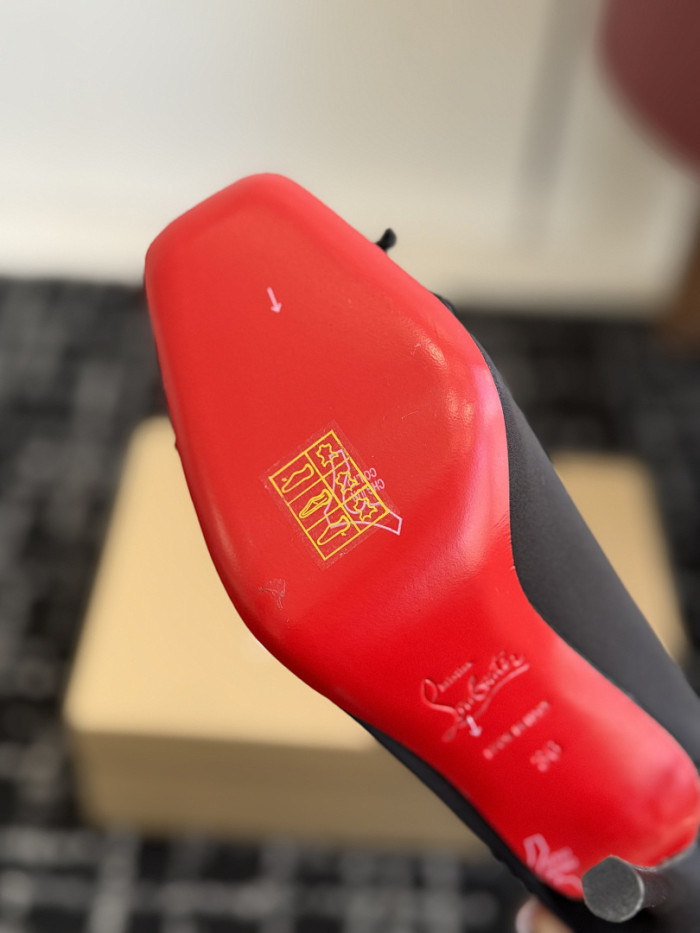 Chr1st1an LOUBOUTIN COPSHOE CL-HEEL 02