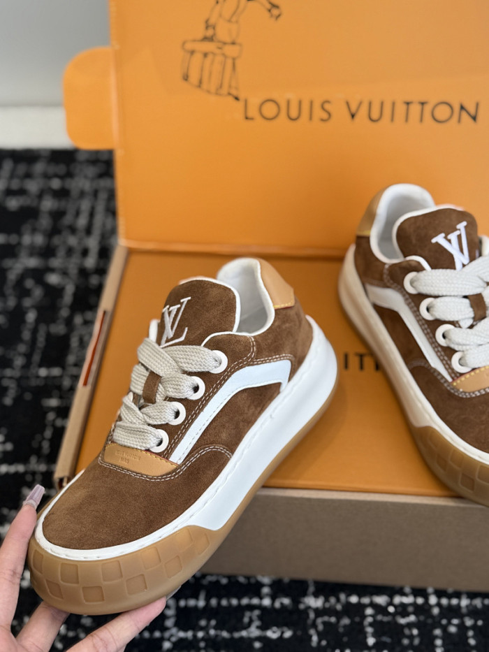 LVT Tilted Sneaker COPSHOE L&V-TI02