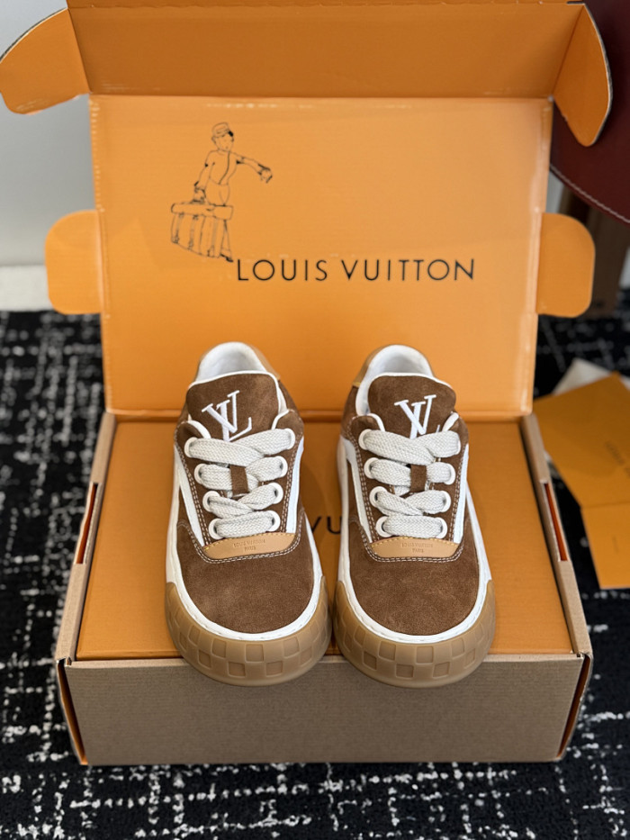 LVT Tilted Sneaker COPSHOE L&V-TI02