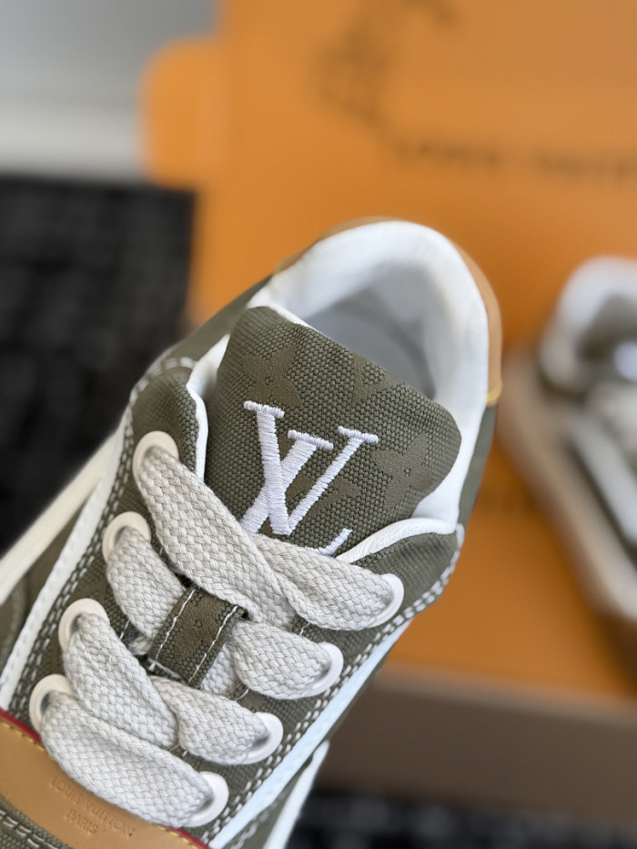 LVT Tilted Sneaker COPSHOE L&V-TI07