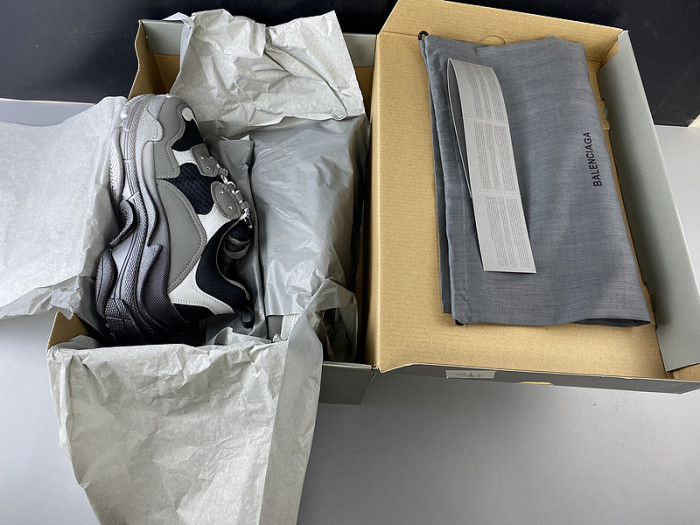 bl triple s trainers clear sole black grey 545325 g09o1 9532