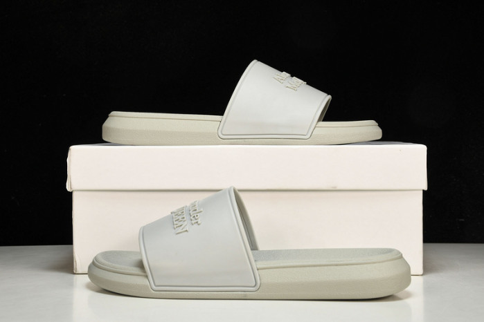 mcqueen slide cophsoe mqs-03